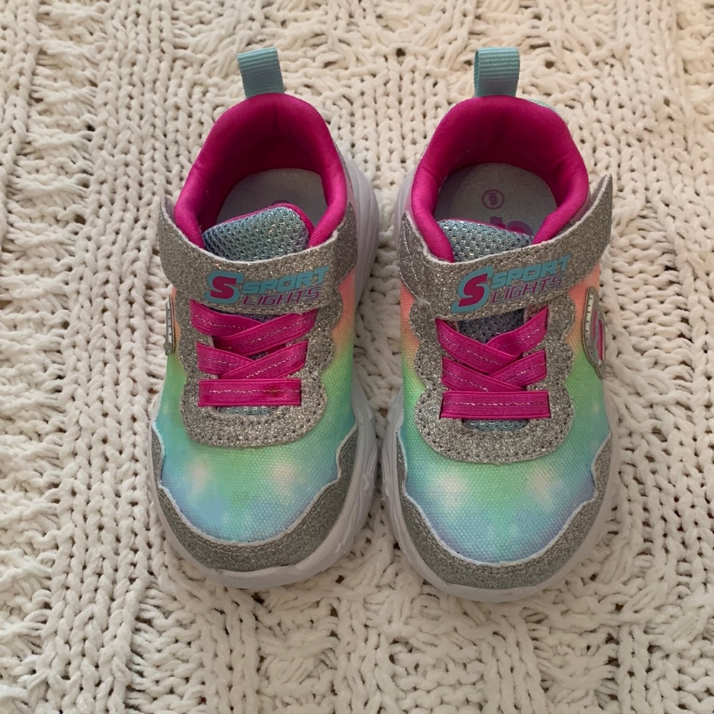 Skechers Light-up Tennis Shoes